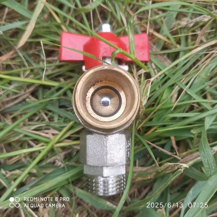 Кран американка кутовий кульовий Італія 1/2" дюйма