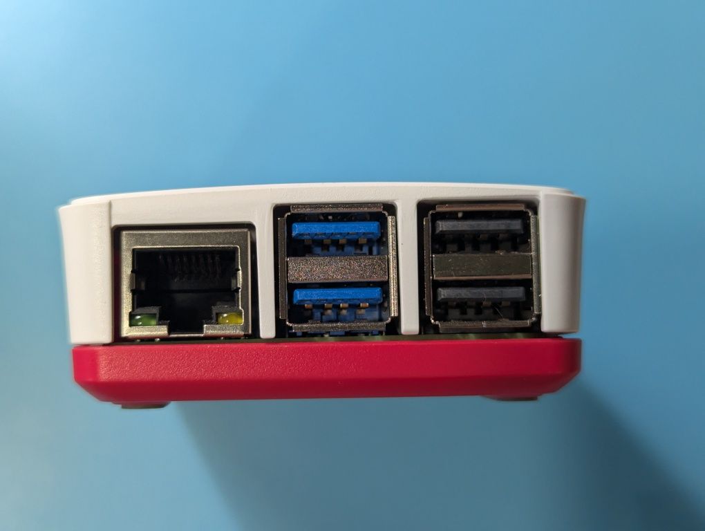 На гарантії Raspberry Pi 5 8Gb + M.2 HAT+ SSD 512GB + M.2 SSD external