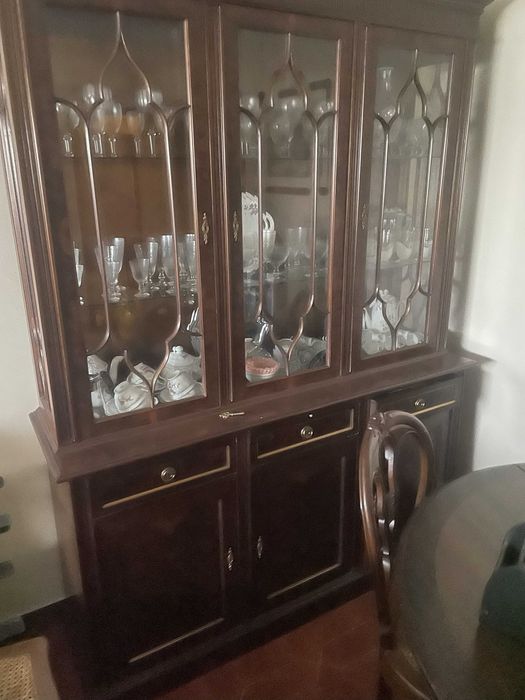 Cristaleira para sala de jantar