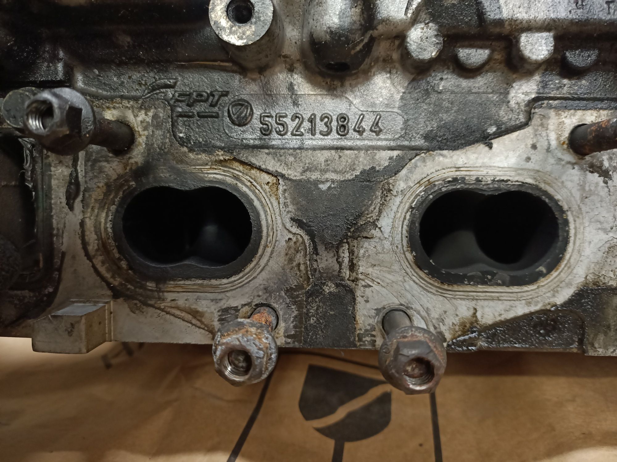 Głowica silnika 2.0 jtdm  Alfa Romeo Brera 159 Giulietta