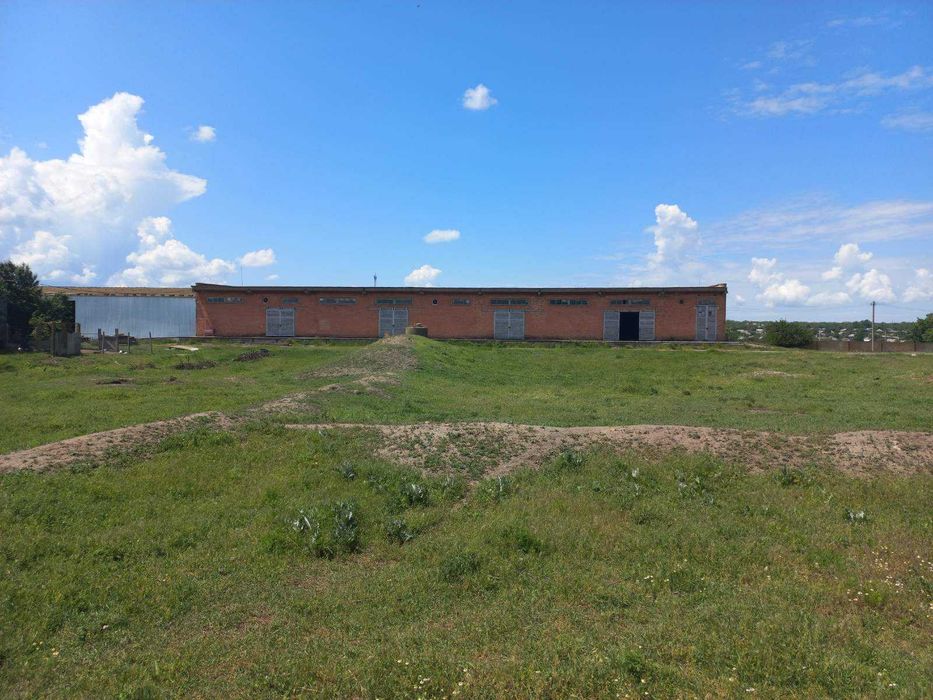 Пропонуємо до продажу Бази  з власними ЖД шляхами