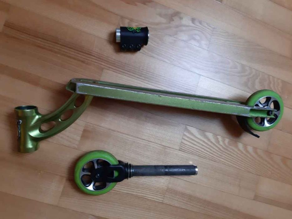 Są 2 CZĘŚCI bez decku widelec, zacisk do hulajnogi Madd gear pro mgp
