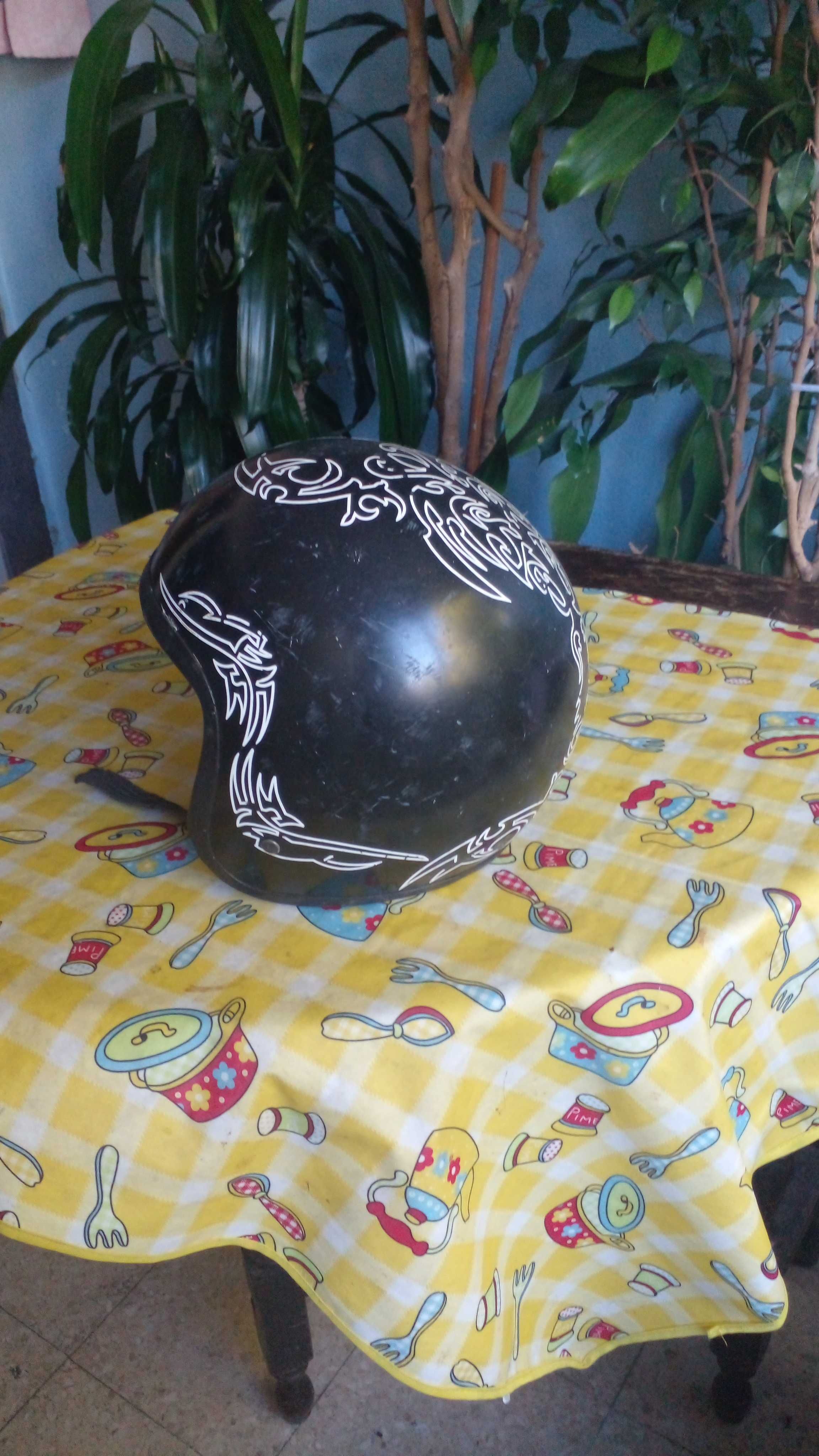 Vendo capacete antigo