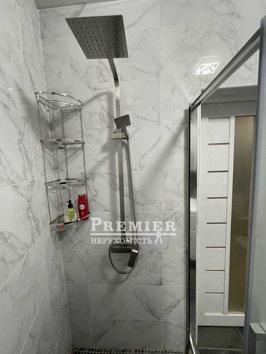 В продаже дом на берегу моря.