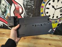 Док станція Lenovo Ultra Dock 40A1 - є кількість