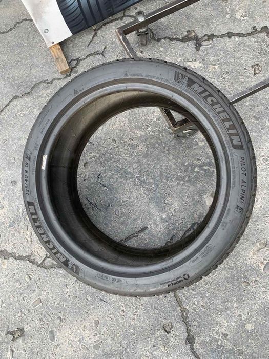 Шини 225/40 R18 пара Michelin 6,5мм, зима,