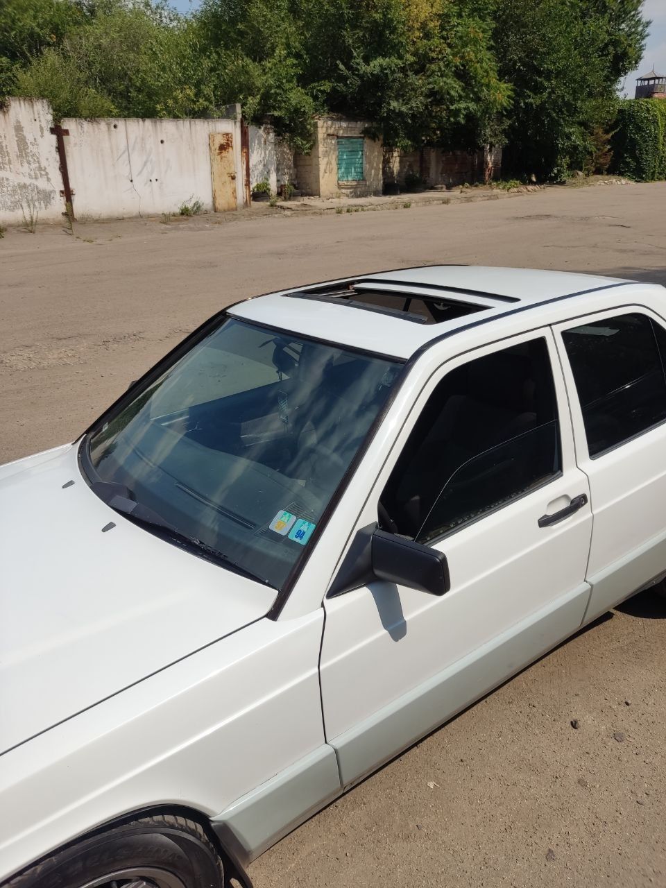 Mercedes Benz 190