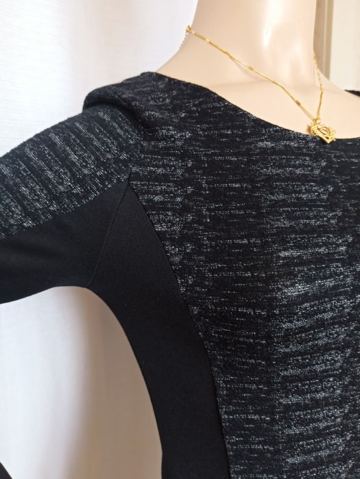 Sg Sukienka damska 34 , XS H&M mała czarna 34 , XS  , obcisła sukienka