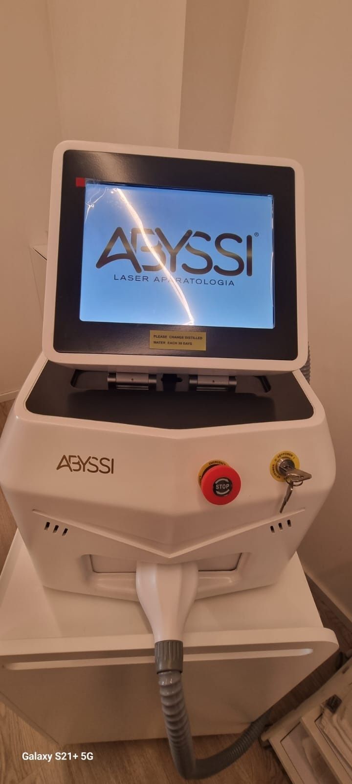 Vendo máquina depilação laser 3 onda: Diodo, Alexandrite, e ndyag