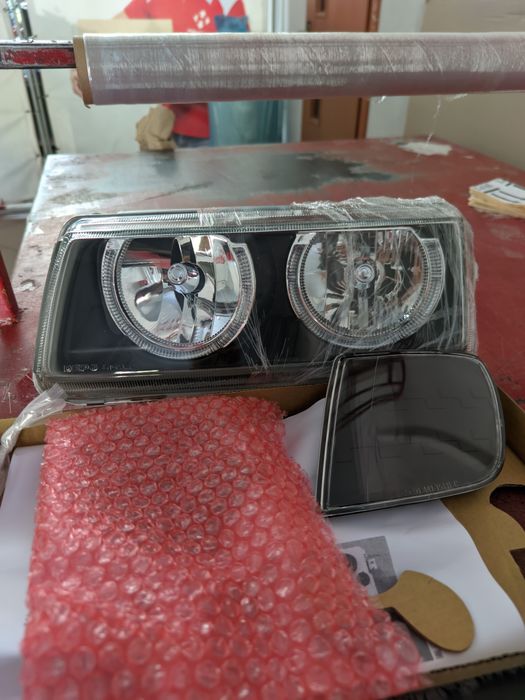 Передние фары фонари  VW PASSAT B4 Фольксваген Пассат Б4 LPVW97 пара