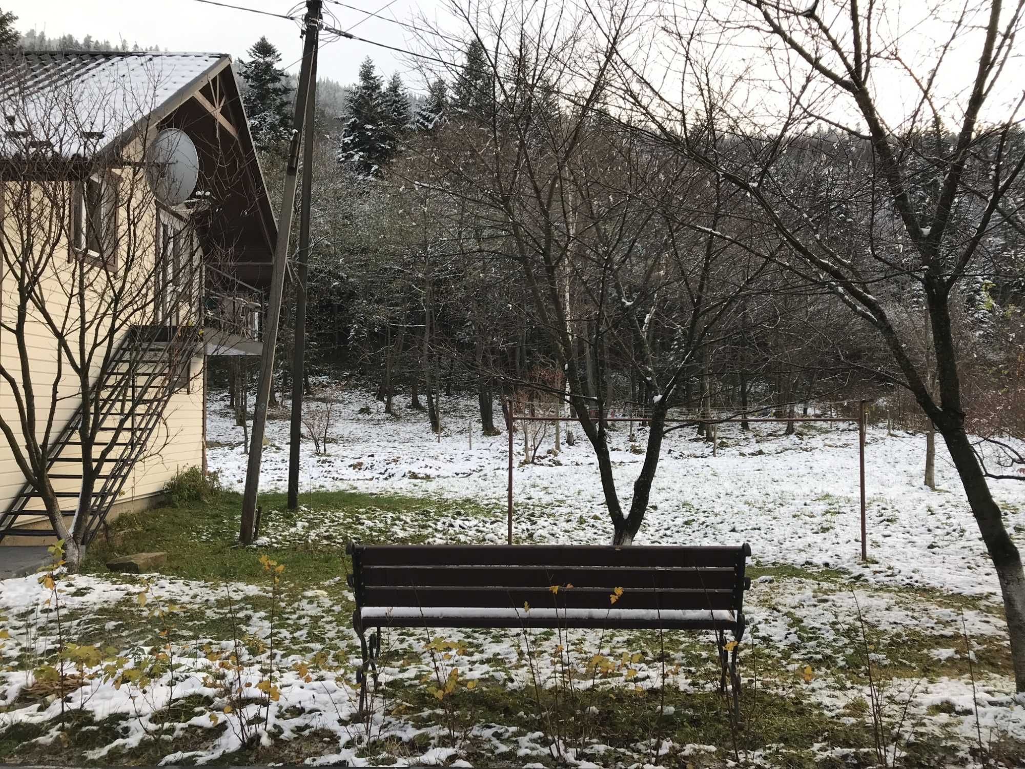 Садиба "Карпатське відлуння" – 2 котеджі з чаном і басейном, Карпати
