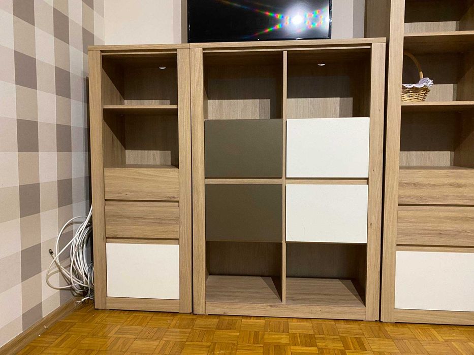 Komplet mebli do biura lub pokoju