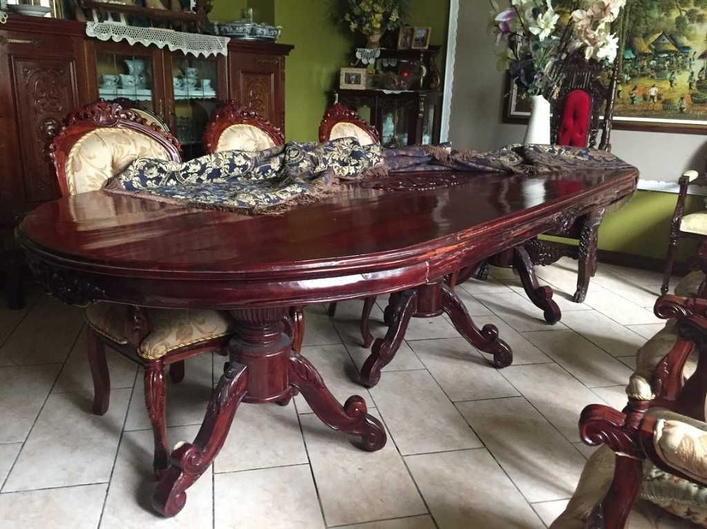 Monumentalny stół z litego drewna, rzeźbiony 320cm