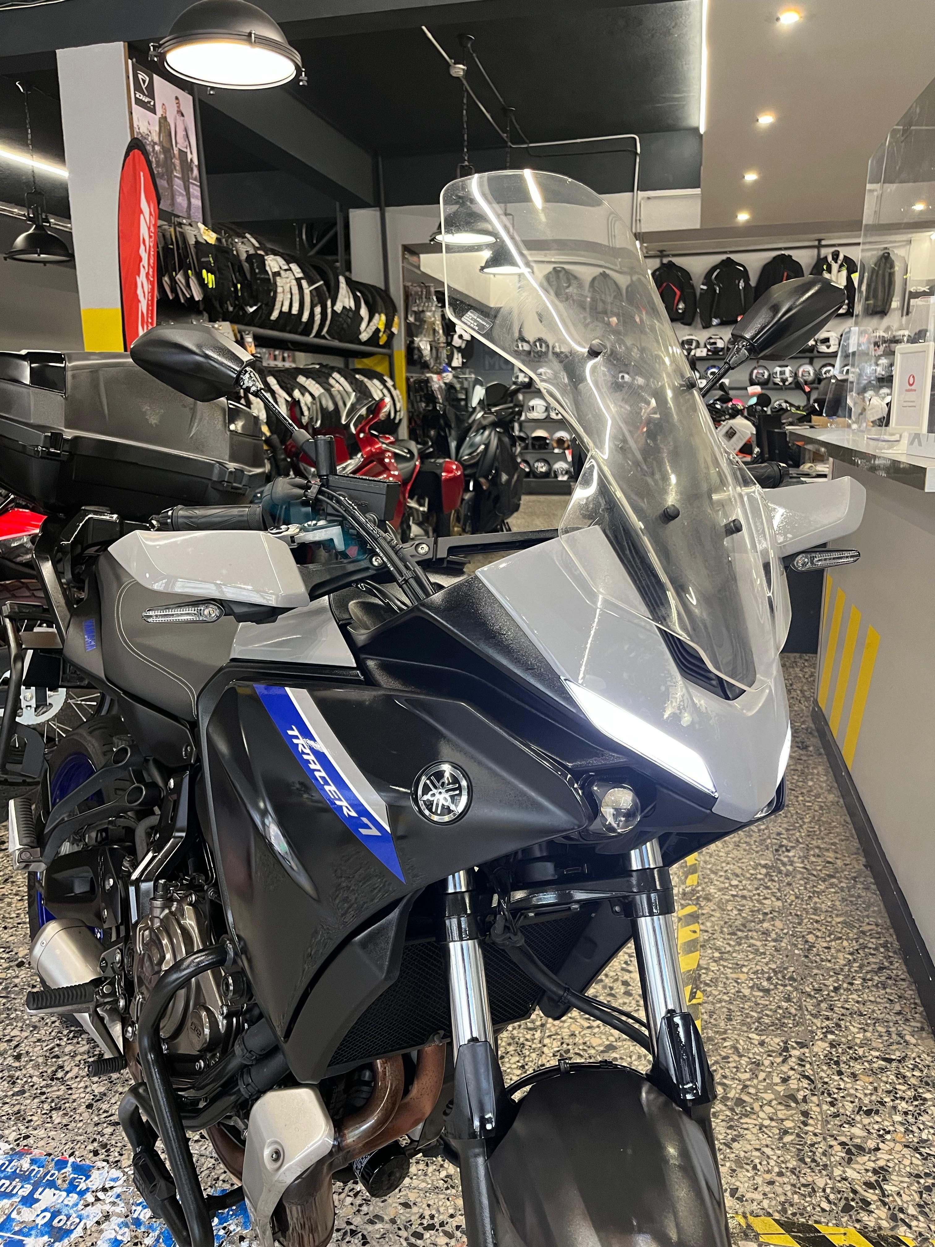 Yamaha MT-7 Tracer de 2021 em Óptimo estado Top case Crash Bars, USB,.