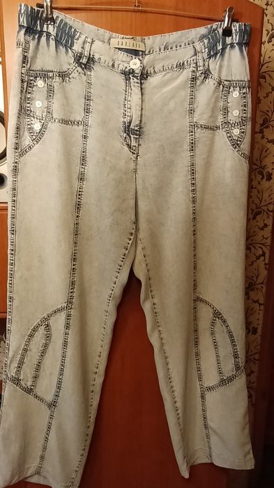 Чудові літні ліоцелові штани.