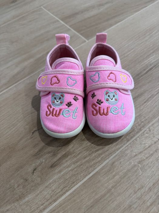 Тапки для дівчинки 20 розмір