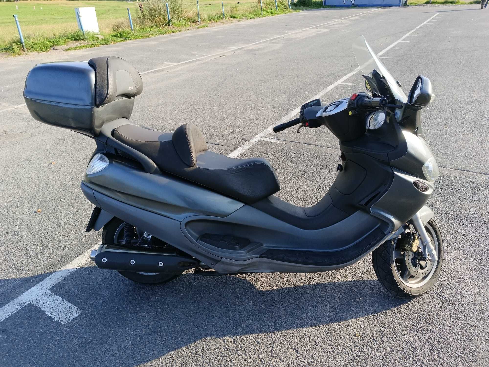 Sprzedam PIAGGIO X9 500 cm