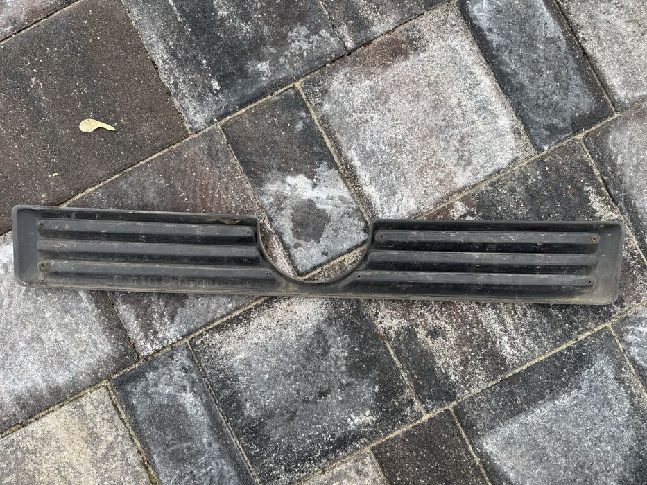 Passat B3 Накладна Kamei на лижу (Grill)