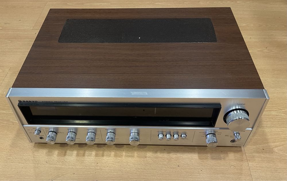 Receiver Sanyo DCX 2000 L