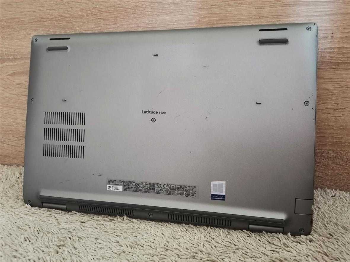 DeLL Latitude 5520 - i5 - 11 generacja