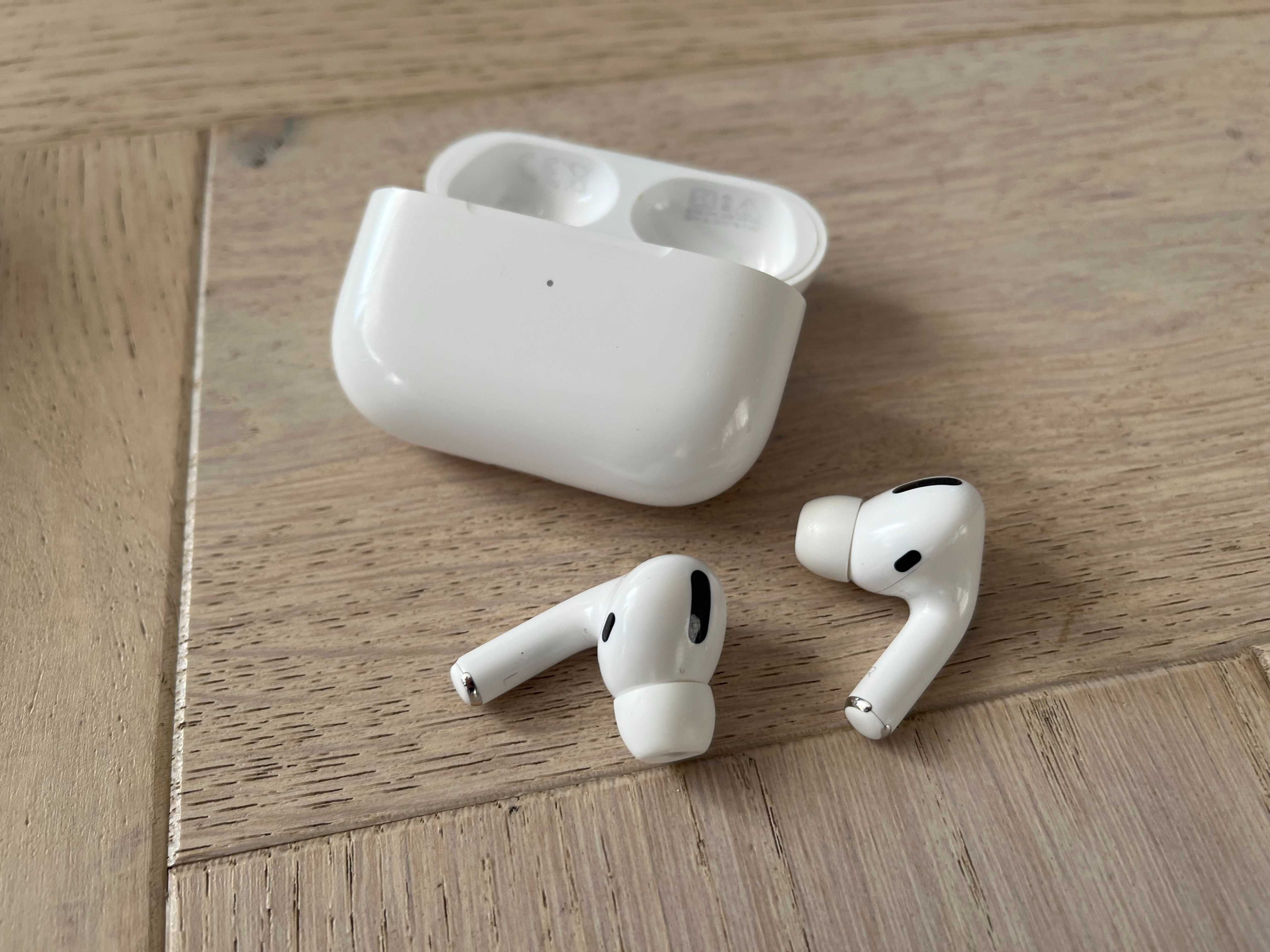 Apple AirPods Pro (1 gen)