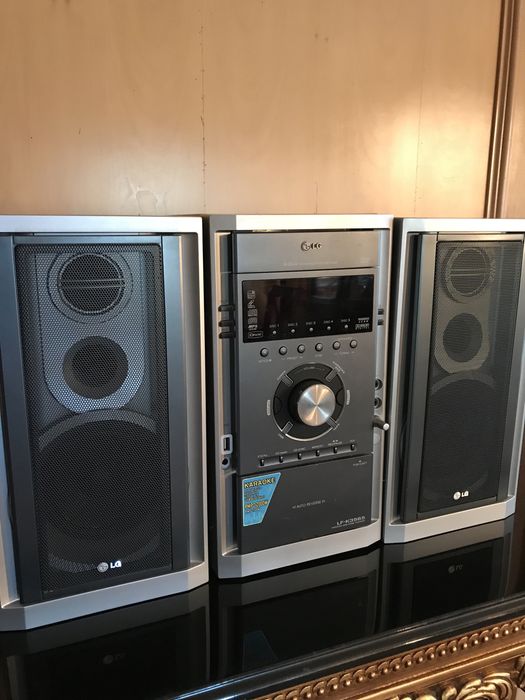 Музыкальный центр LG