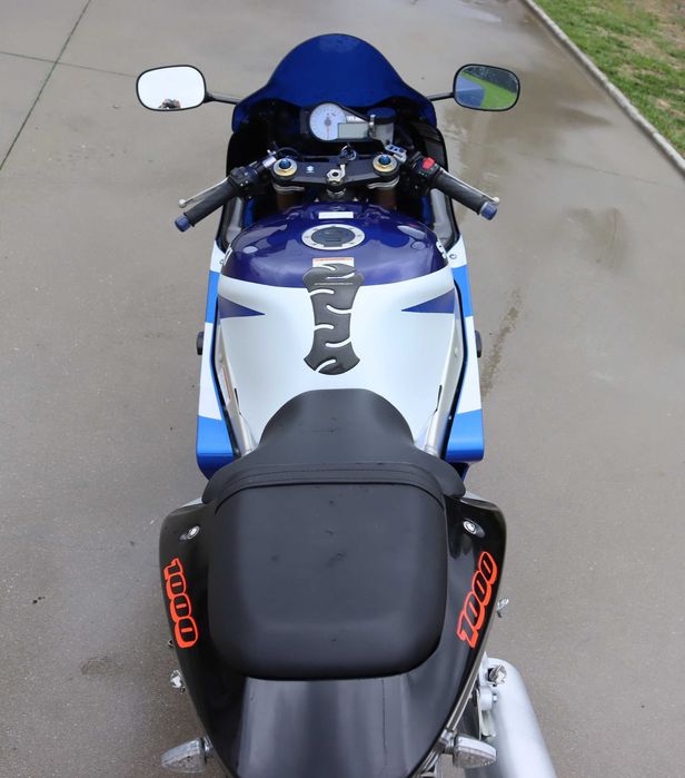 Suzuki GSXR 1000 K2 Impecável