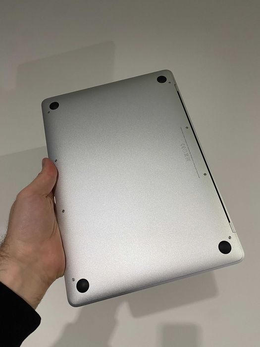 MacBook (Retina, 12-inch, Early 2015) Silver Wi-Fi [A1534] Icloud OFF