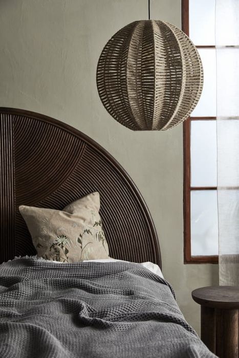 Lampa sufitowa zyrandol kula rattan