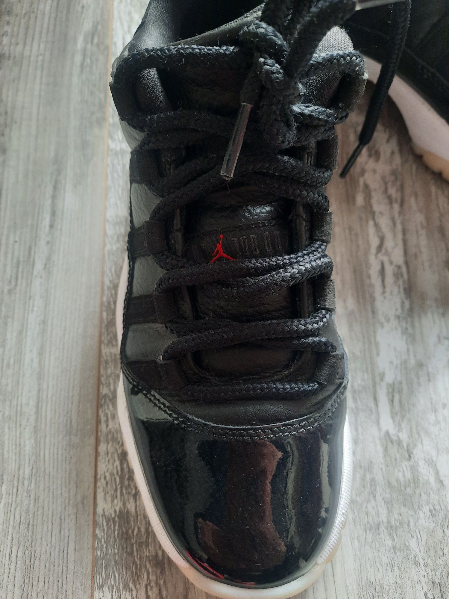 Air Jordan 11 Retro Low