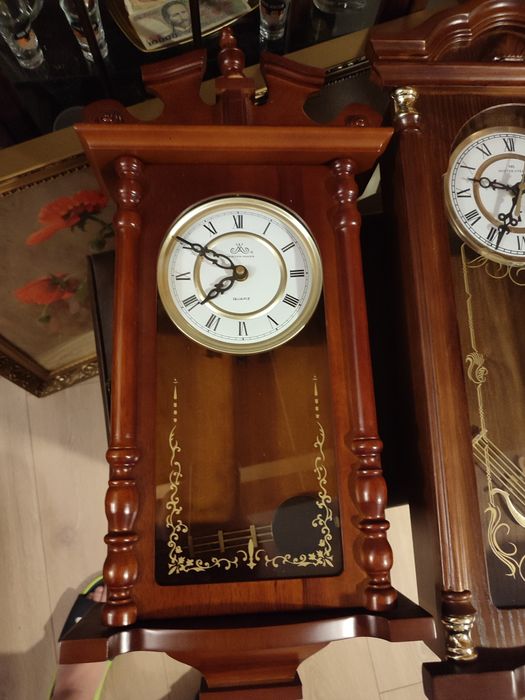 Sprzedam dwa zegary na baterie