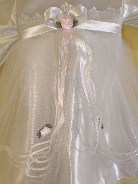 Sukienka do chrztu Świętego