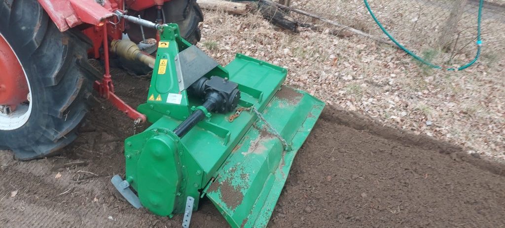 Traktorek ogrodniczy iseki Kubota yanmar c 330  glebogryzarka Wom