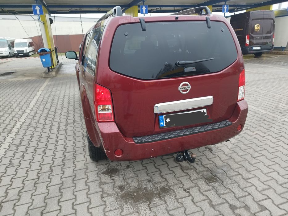 NISSAN PATHFINDER  4x4 7 osobowy 3000kg hak mozl.zamiana.