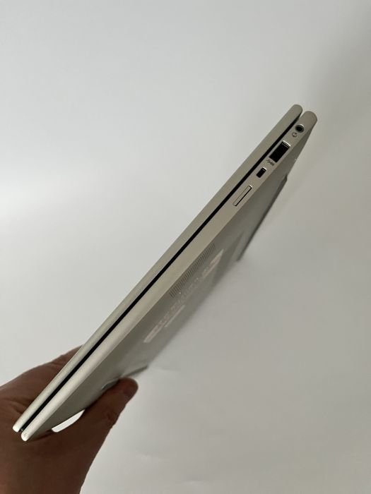 Hp elitebook 840 g10 i5-1335u 16ram512ssd 14inch wuxga ips