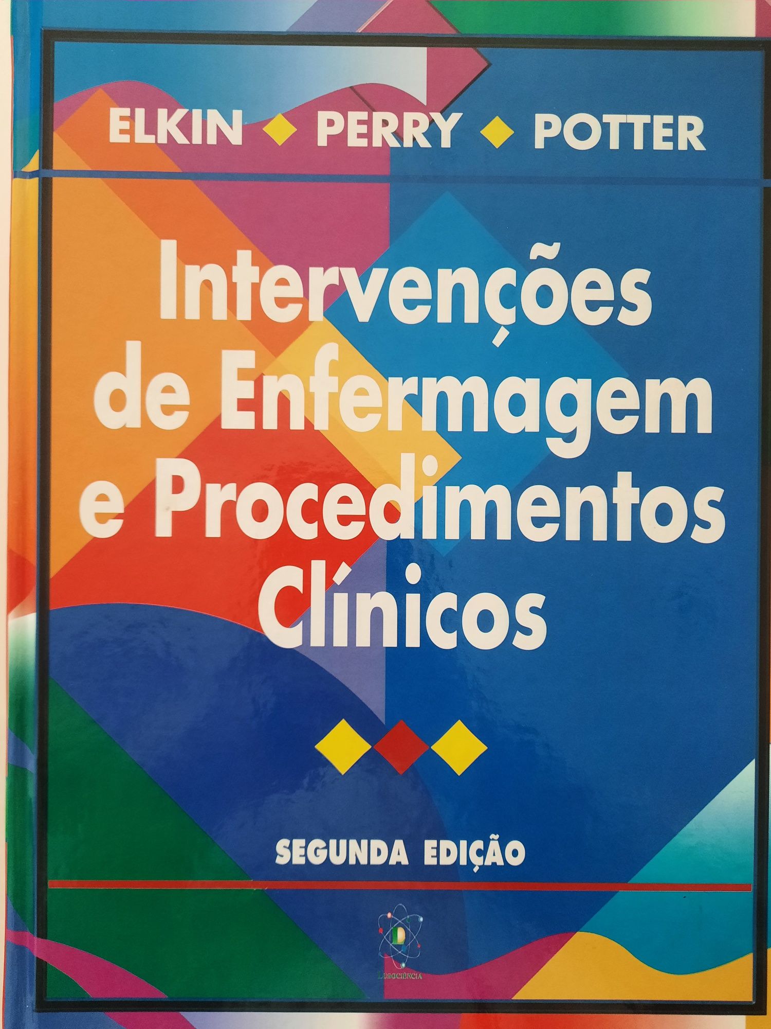 Vendo livro Intervenções de enfermagem e procedimentos clínicos