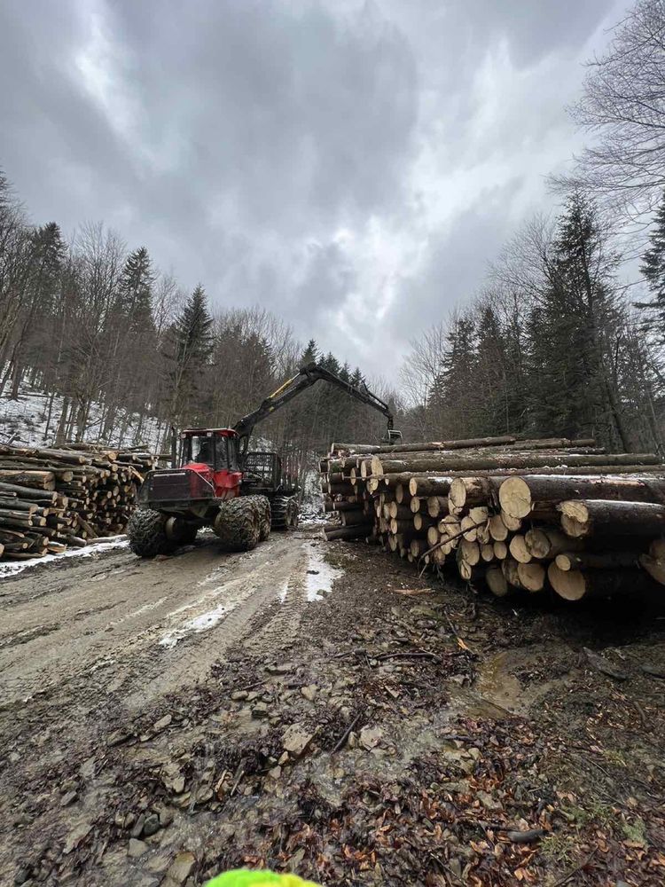 Форвардер, лісовоз Komatsu 890.3 ; 895 в наявності!