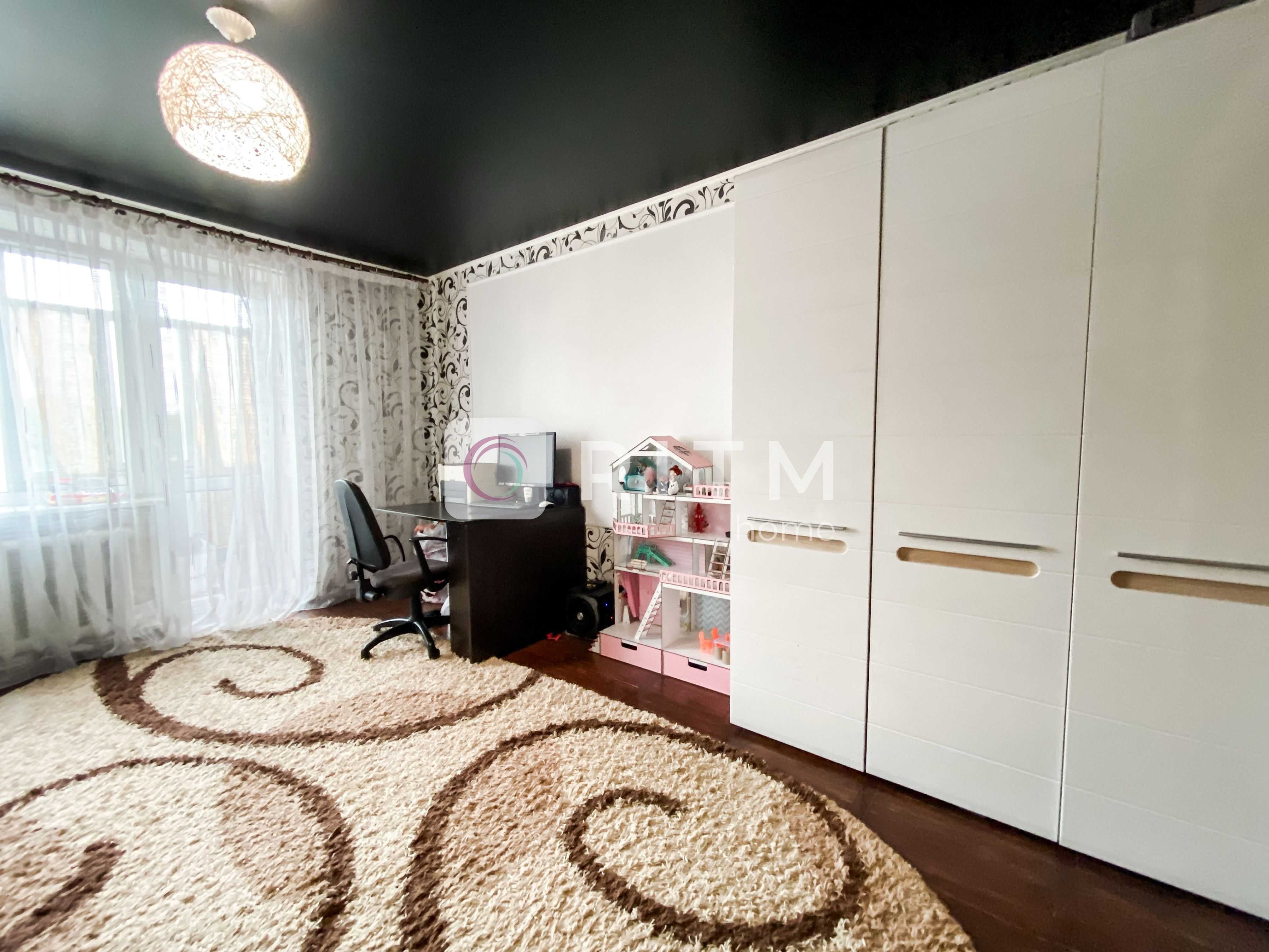 Продаж 2 кімнатної квартири 50 м2 з ремонтом (вул. Наливайка) !!!