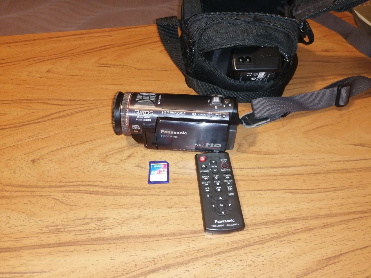 Цифровая видеокамера Panasonic HDC-TM700
