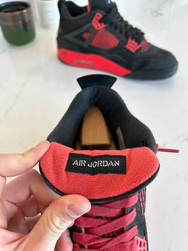Jordan 4 Retro Red Thunder R.43