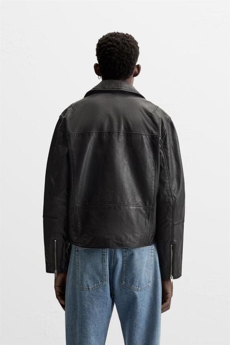 Шкіряна куртка Zara, ідеальний оверсайз для дівчат. Розмір М.