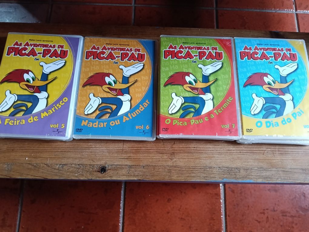 Coleção de DVDS " As aventuras de Pica-Pau"