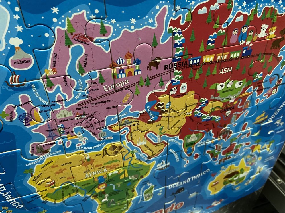 Mapa do mundo - puzzle magnético