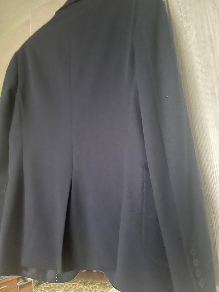Продам стильний піджак темно -синього кольору