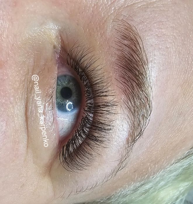 Наращивание ресниц м. 23 Августа