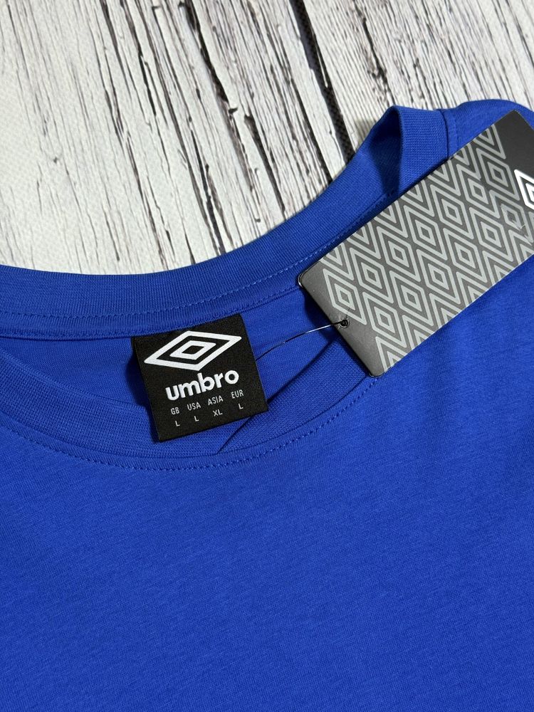 Umbro синяя футболка оригинал L размер новая