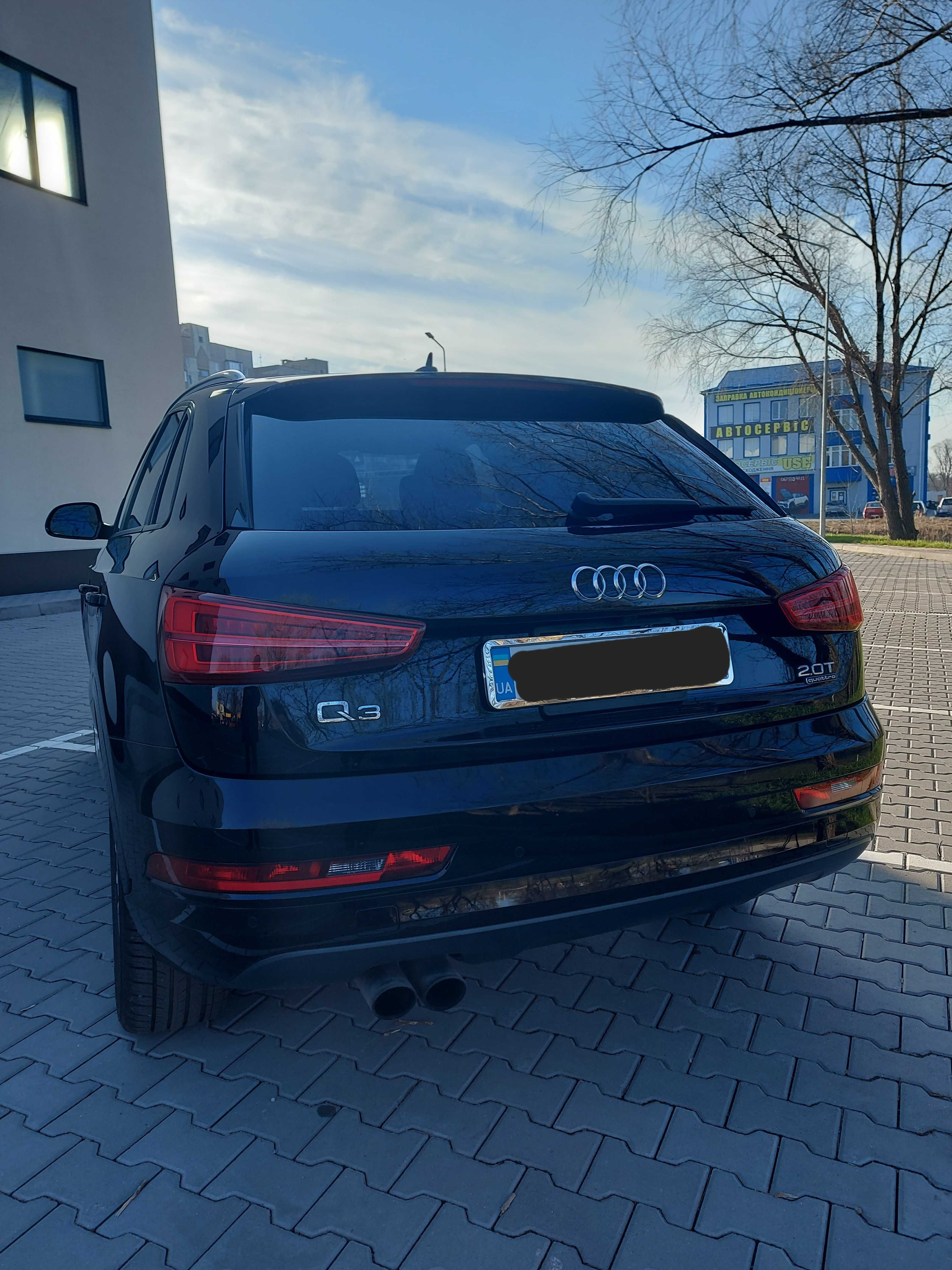 Автомобіль Audi Q3 2017