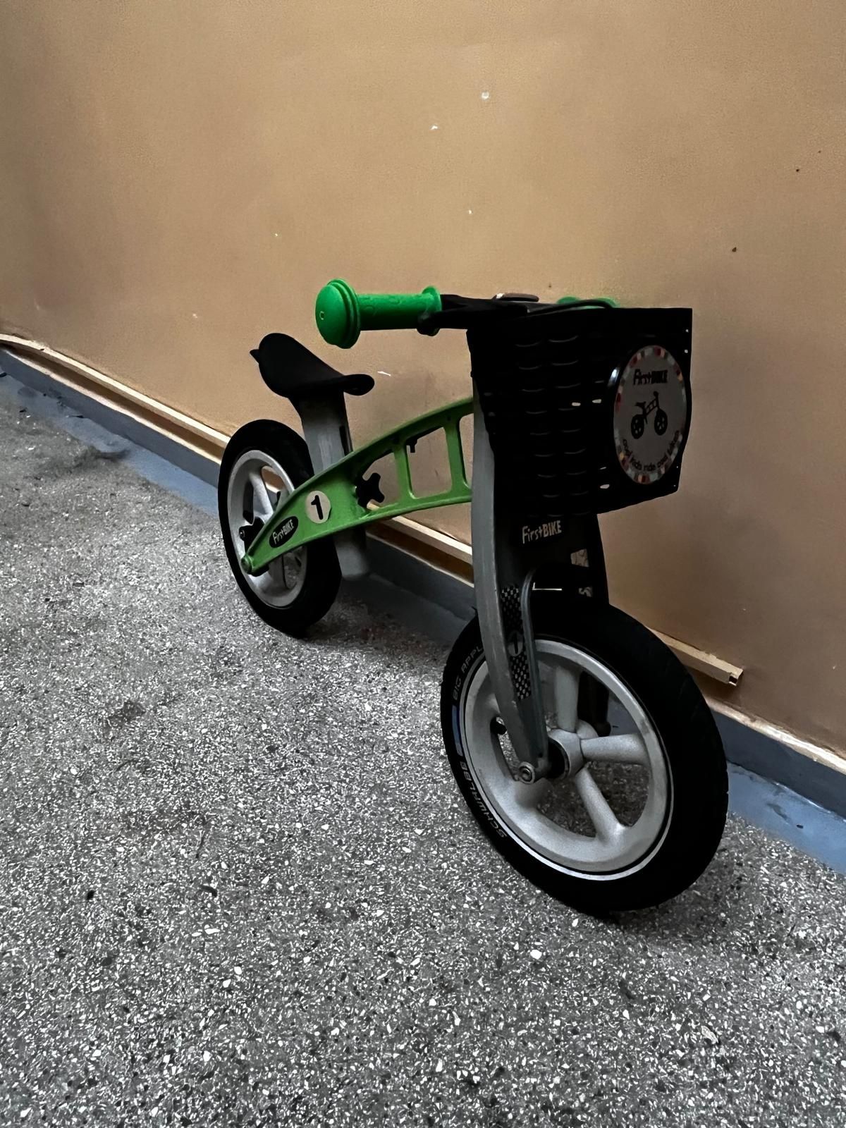Rowerek biegowy First bike edition green, model zielony