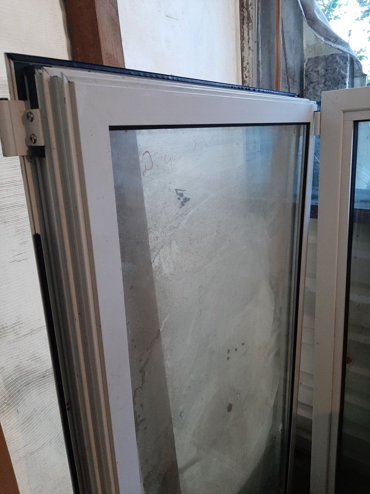Вікнo алюмінєві металопластикові стеклопакети окна метал