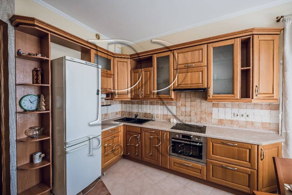Продаж 1 к кв Коновальця 36Б/Печерськ/Центр